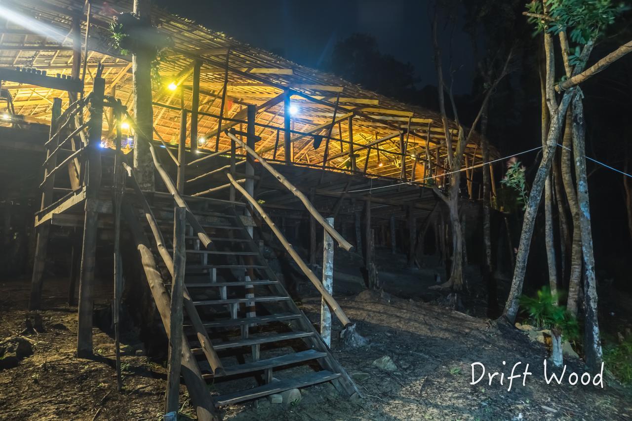 Driftwood Hostel And Bungalows Koh Rong Sanloem Εξωτερικό φωτογραφία